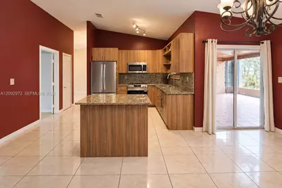 18046 SW 154th Pl, Miami, FL 33187 - Photo 12