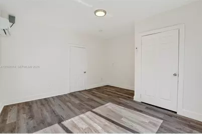 1630 SW 10th St #4, Miami, FL 33135 - Photo 4
