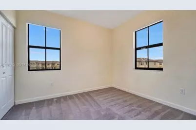 11068 W 33rd Ct #11068, Hialeah, FL 33018 - Photo 26