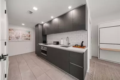 227 NE 2nd St #1911, Miami, FL 33132 - Photo 4