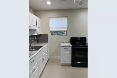 2306 NW 13th St, Fort Lauderdale, FL 33311 - Photo 10