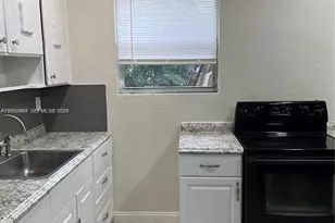 2306 NW 13th St, Fort Lauderdale, FL 33311 - Photo 10
