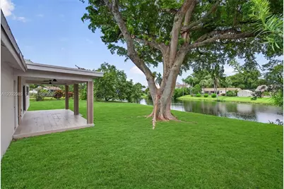8668 SW 50th St, Cooper City, FL 33328 - Photo 10