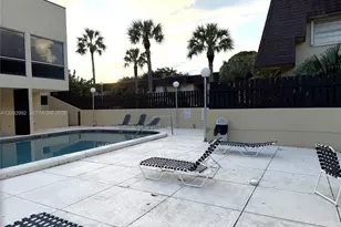 9100 SW 137th Ter, Miami, FL 33176 - Photo 8