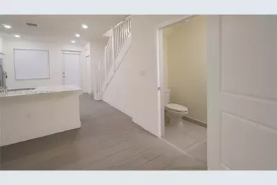 10270 NW 66th St #104, Doral, FL 33178 - Photo 14
