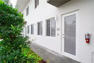 10270 NW 66th St, Doral, FL 33178 - Photo 30