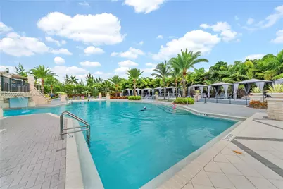 10620 NW 88th St #207, Doral, FL 33178 - Photo 32