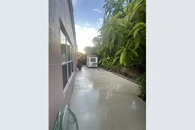 16125 SW 62nd Ter, Miami, FL 33193 - Photo 2