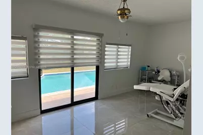 10860 NW 40th St, Coral Springs, FL 33065 - Photo 12