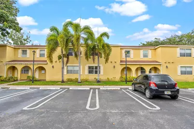 10729 La Placida Dr #3-4, Coral Springs, FL 33065 - Photo 2