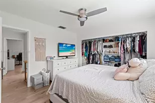 10729 La Placida Dr, Coral Springs, FL 33065 - Photo 20