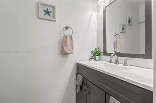 10729 La Placida Dr, Coral Springs, FL 33065 - Photo 16