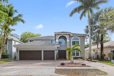 12724 NW 18th Ct, Pembroke Pines, FL 33028 - Photo 2