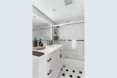 4301 Collins Ave #207, Miami Beach, FL 33140 - Photo 20