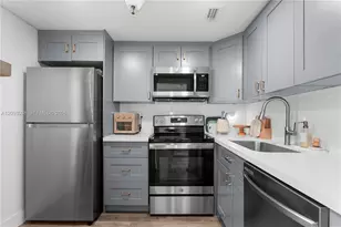 4301 Collins Ave, Miami Beach, FL 33140 - Photo 10