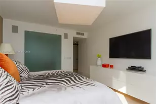4775 Collins Ave, Miami Beach, FL 33140 - Photo 16