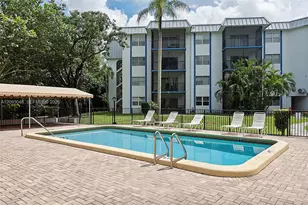 6001 N Falls Cir Dr, Lauderhill, FL 33319 - Photo 28
