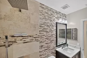 21043 SW 92nd Pl, Cutler Bay, FL 33189 - Photo 8