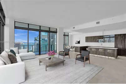 88 SW 7th St #4011, Miami, FL 33130 - Photo 1