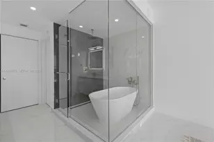 700 NE 24th St, Miami, FL 33137 - Photo 26