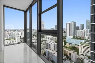 700 NE 24th St, Miami, FL 33137 - Photo 32