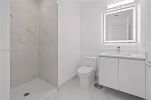 700 NE 24th St, Miami, FL 33137 - Photo 36