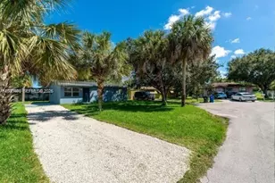 1040 NW 23rd Terrace, Fort Lauderdale, FL 33311 - Photo 2