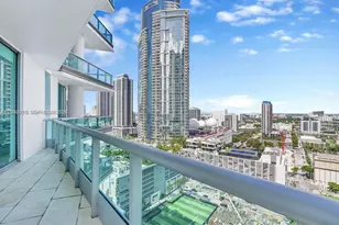 900 Biscayne Blvd, Miami, FL 33132 - Photo 2