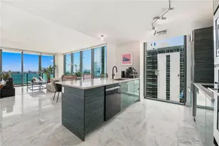 460 NE 28th St, Miami, FL 33137 - Photo 1