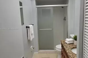 450 NW 20th St, Boca Raton, FL 33431 - Photo 10