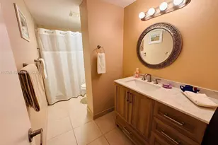 4400 Hillcrest Dr, Hollywood, FL 33021 - Photo 24