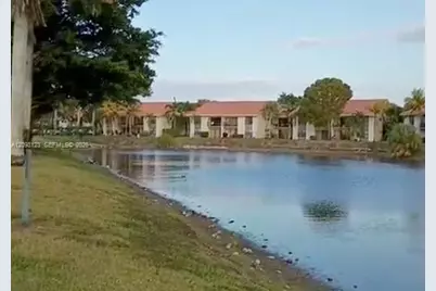 1545 Lake Crystal Dr #H, West Palm Beach, FL 33411 - Photo 12