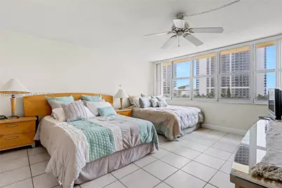 [Address not provided], Hallandale Beach, FL 33009 - Photo 28