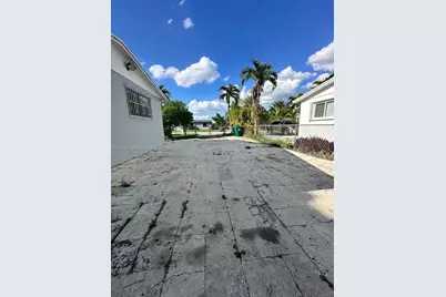 11610 SW 181st St, Miami, FL 33157 - Photo 12