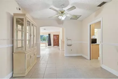 135 SW 27th Rd, Miami, FL 33129 - Photo 10