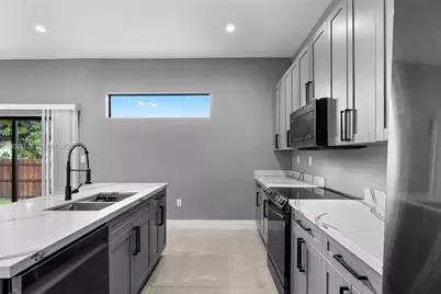 808 NW 5th Ter, Hallandale Beach, FL 33009 - Photo 12