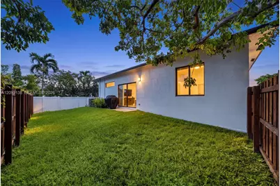 808 NW 5th Ter, Hallandale Beach, FL 33009 - Photo 26