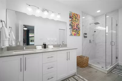 836 NW 33rd Ave, Miami, FL 33125 - Photo 22
