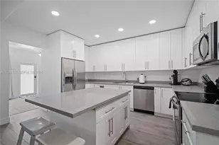 836 NW 33rd Ave, Miami, FL 33125 - Photo 12