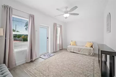 836 NW 33rd Ave, Miami, FL 33125 - Photo 4
