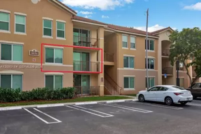 313 Villa Cir #313, Boynton Beach, FL 33435 - Photo 2