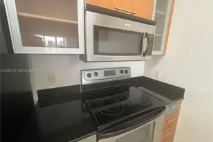 1750 N Bayshore Dr, Miami, FL 33132 - Photo 20