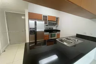 1750 N Bayshore Dr, Miami, FL 33132 - Photo 18