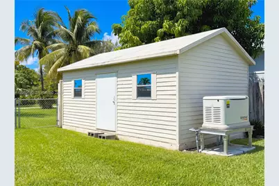 12635 SW 113th Ct, Miami, FL 33176 - Photo 16