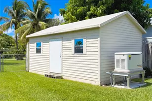 12635 SW 113th Ct, Miami, FL 33176 - Photo 16