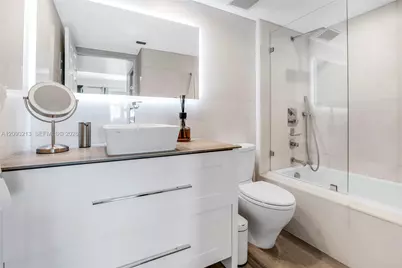 3000 Coral Way #1610, Miami, FL 33145 - Photo 6