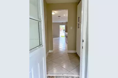 1175 W 33rd Pl, Hialeah, FL 33012 - Photo 6