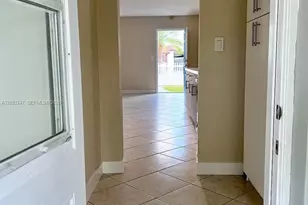 1175 W 33rd Pl, Hialeah, FL 33012 - Photo 6