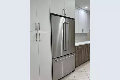 1175 W 33rd Pl, Hialeah, FL 33012 - Photo 4
