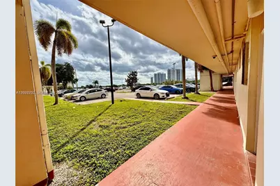 2905 Point East Dr #L102, Aventura, FL 33160 - Photo 6